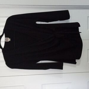Women's black wrap top
